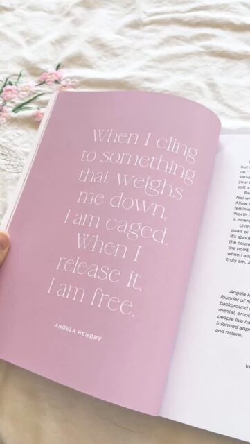 Let’s take a look at this beautiful book ✨

She Who Flows is available now on Amazon, Barnes & Noble, Indigo, Waterstones, Booktopia & Bookshop.org 📖🌸